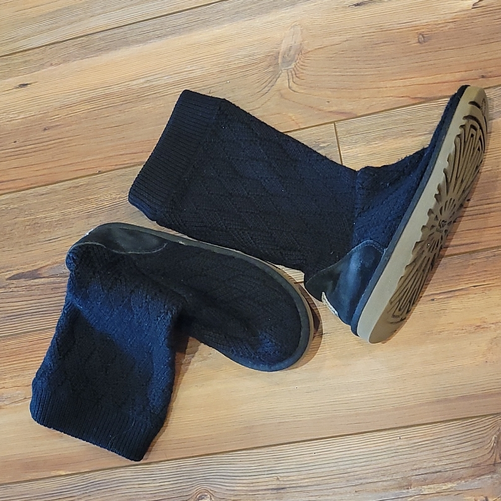 Ugg sweater boots